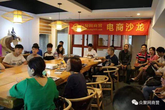 東莞華奇硅膠板：學(xué)習(xí)十九大報(bào)告！